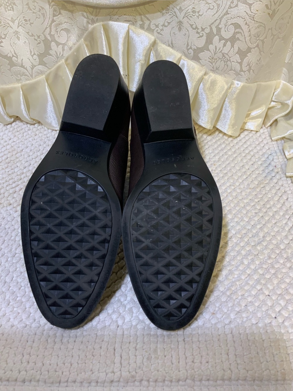 AEROSOLES - Picture 7 of 9